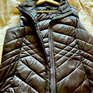 North Face down puffer vest women’s size medium charcoal gray
